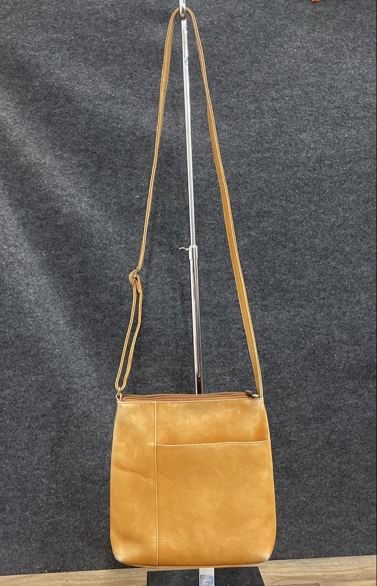Le Donne Tan Leather Crossbody Shoulder Bag Adjustable Strap Medium