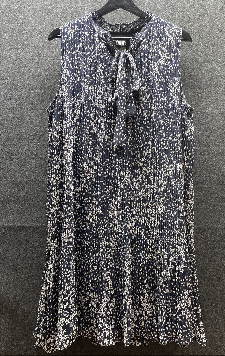 DKNY Women's Pleated Sleeveless Tie Neck Dress Blue White Print Sz 16 NWT
