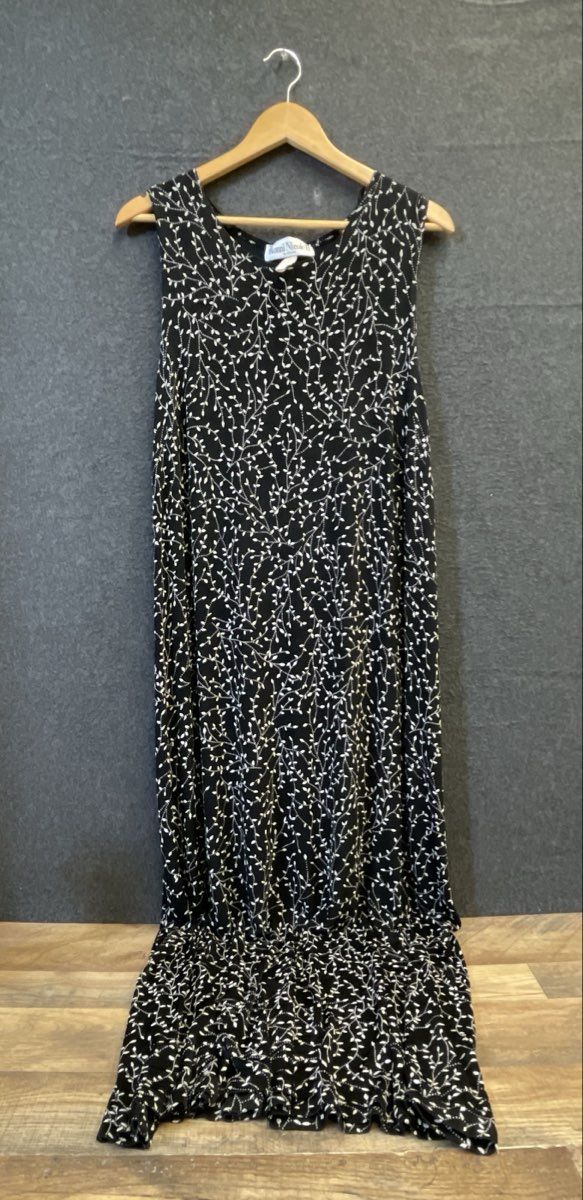Ronni Nicole Women's Black White Leaf Vine Print Sleeveless Maxi Dress Sz 18W