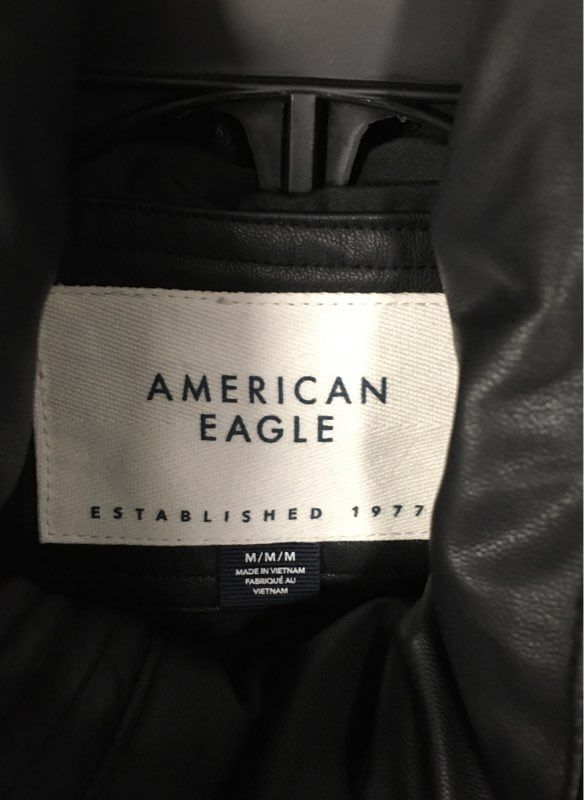 American Eagle Women's Black Faux Leather Quilted Puffer Jacket Sz M