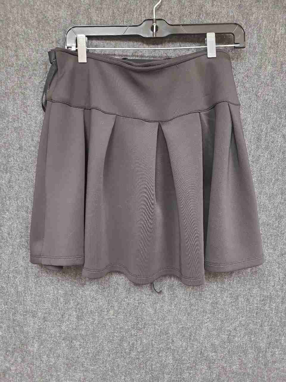 Hot Topic Women's Black Pleated Mini Skirt Harness Strap Ring Goth Punk Sz XL