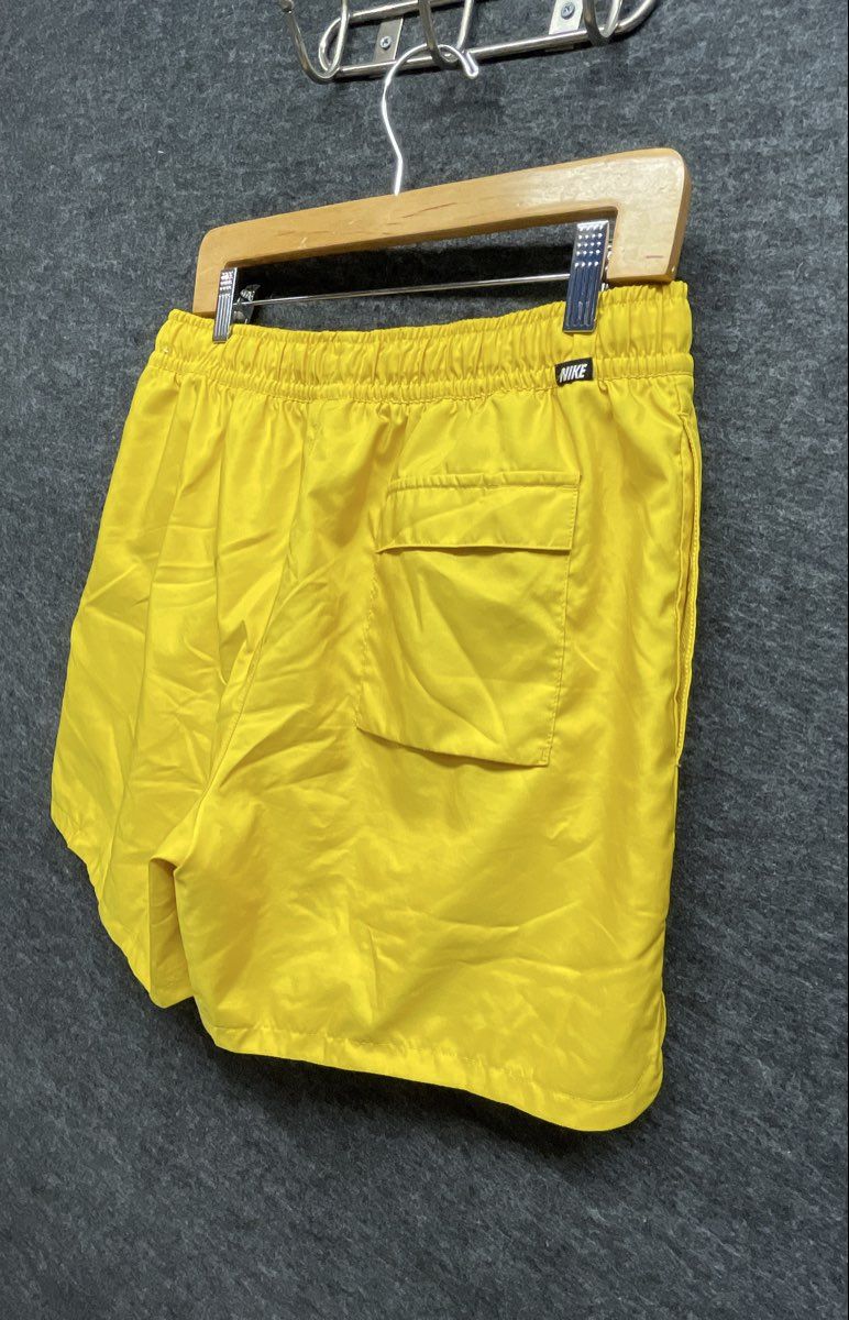 Nike Men's Yellow Woven Swim Trunks Mesh Lined Elastic Waist Shorts Size M