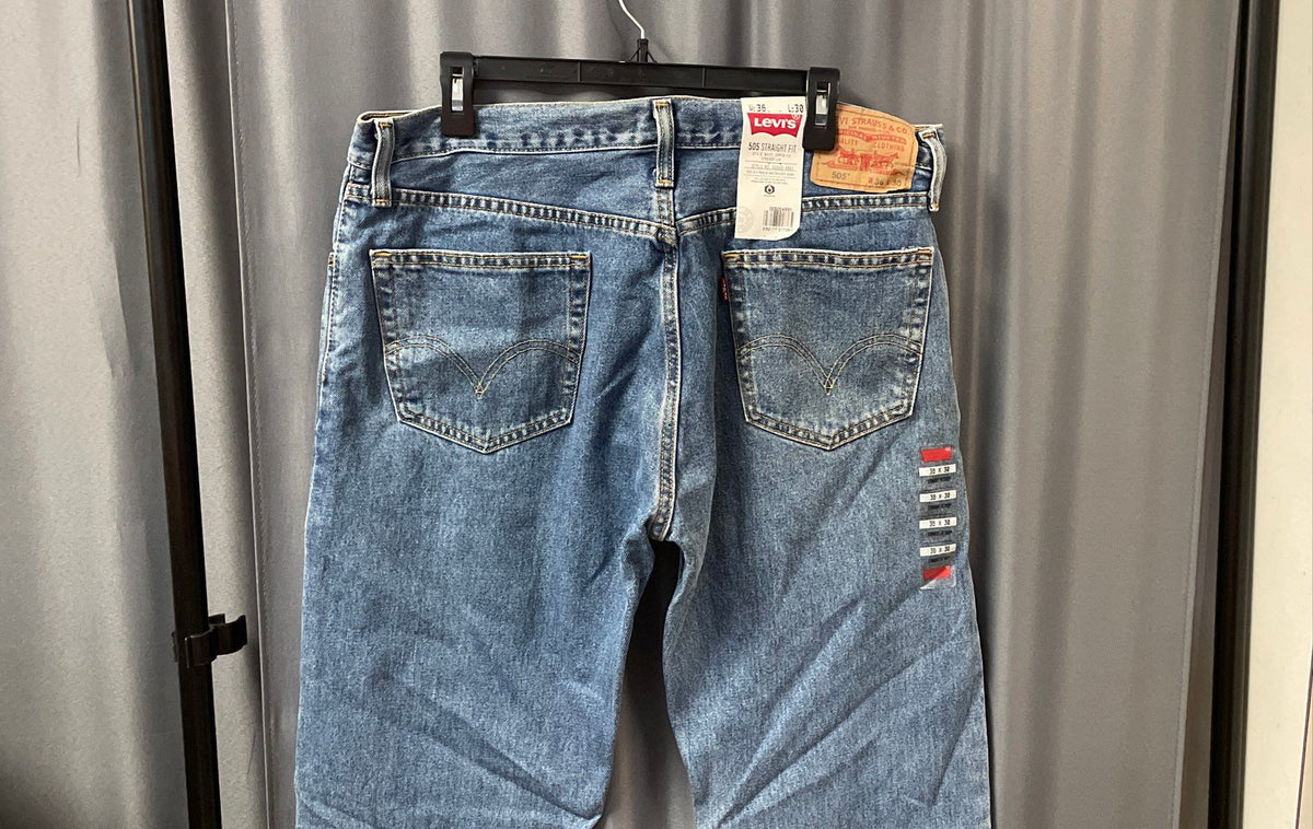 Levi's Men's 505 Straight Fit Blue Medium Wash Jeans 36x30 NWT