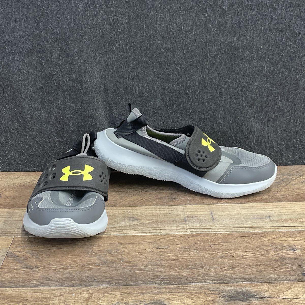 Under Armour Ripple Grey Black Yellow Youth Slip-On Running Shoes Size 6Y