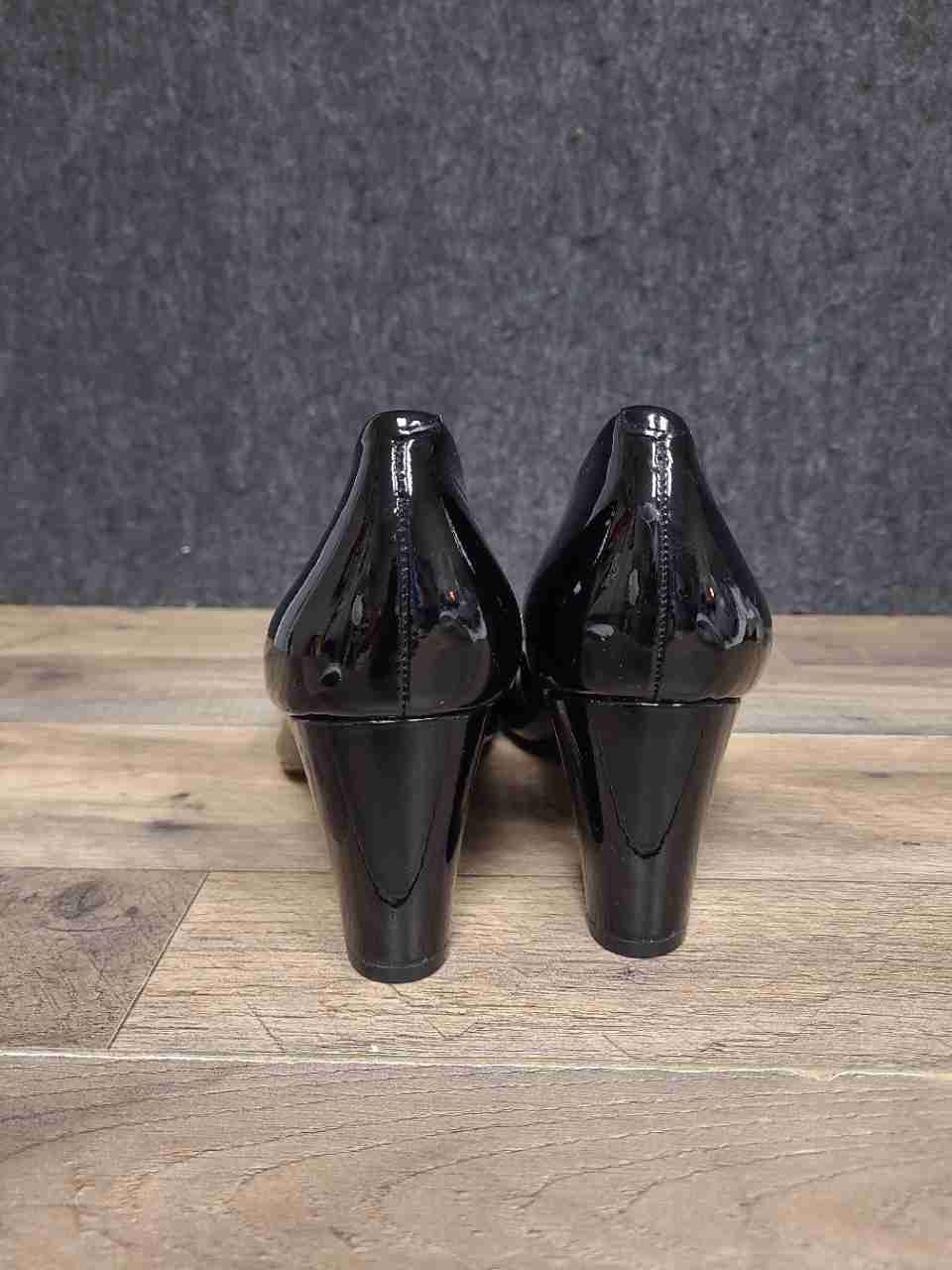Lauren Ralph Lauren Nala Black Patent Leather Heels Pumps Size 10B