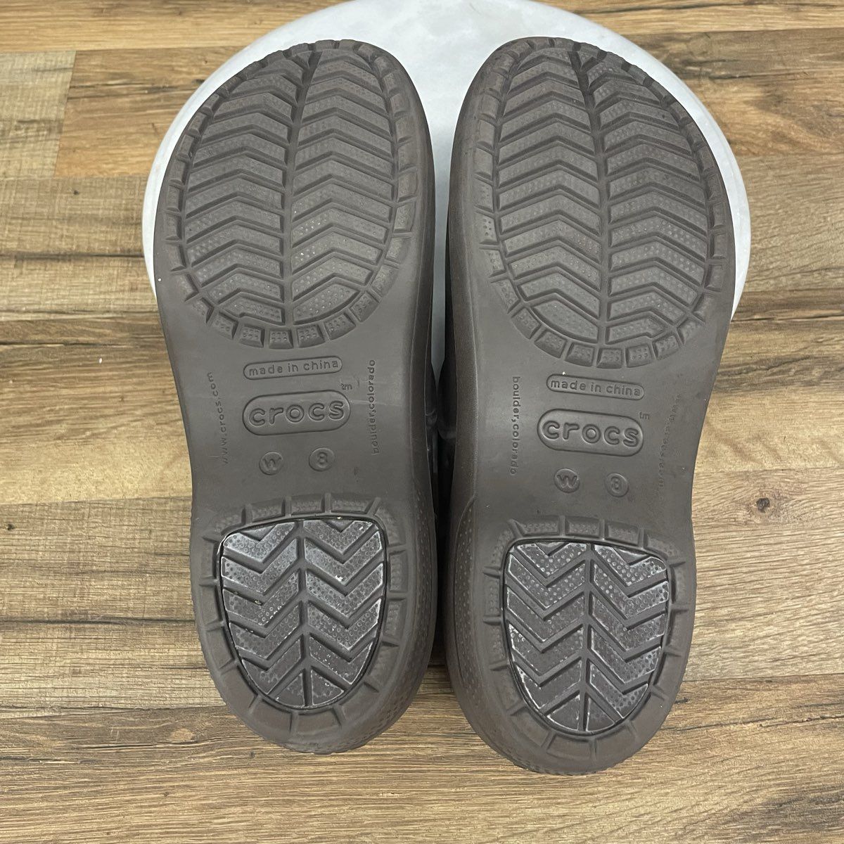 Crocs Neria Pro Comfort Espresso Brown Argyle Work Clogs Women's Size 8