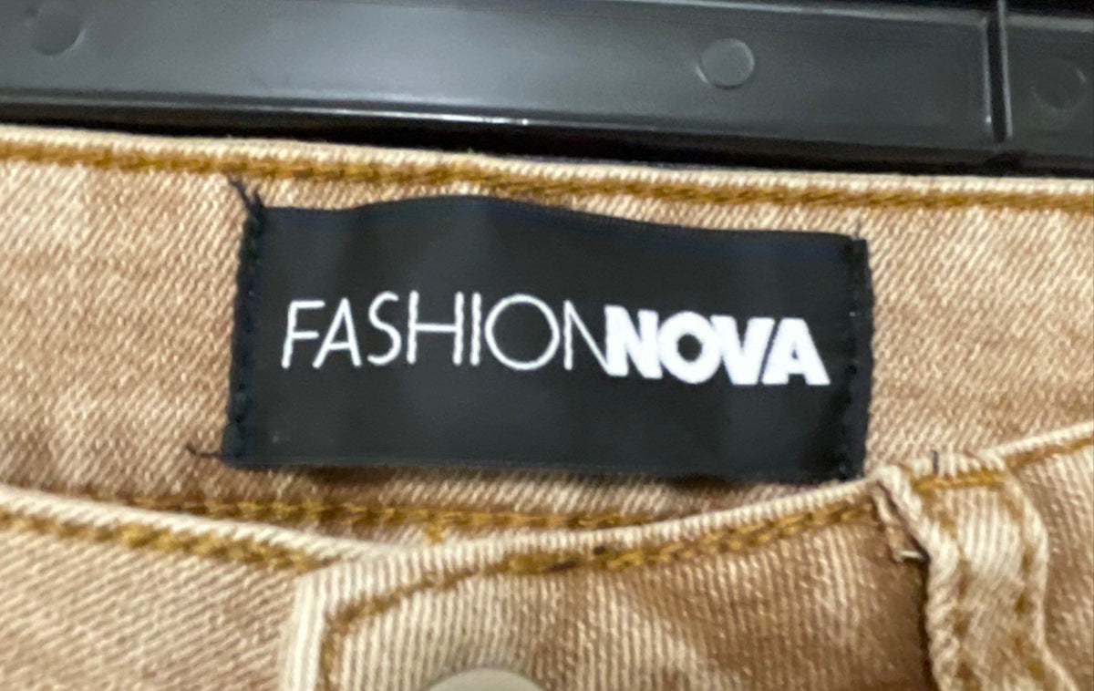 Fashion Nova Women's Shape Up Sculpting Stretch Skinny Jeans Brown NWT Size 9