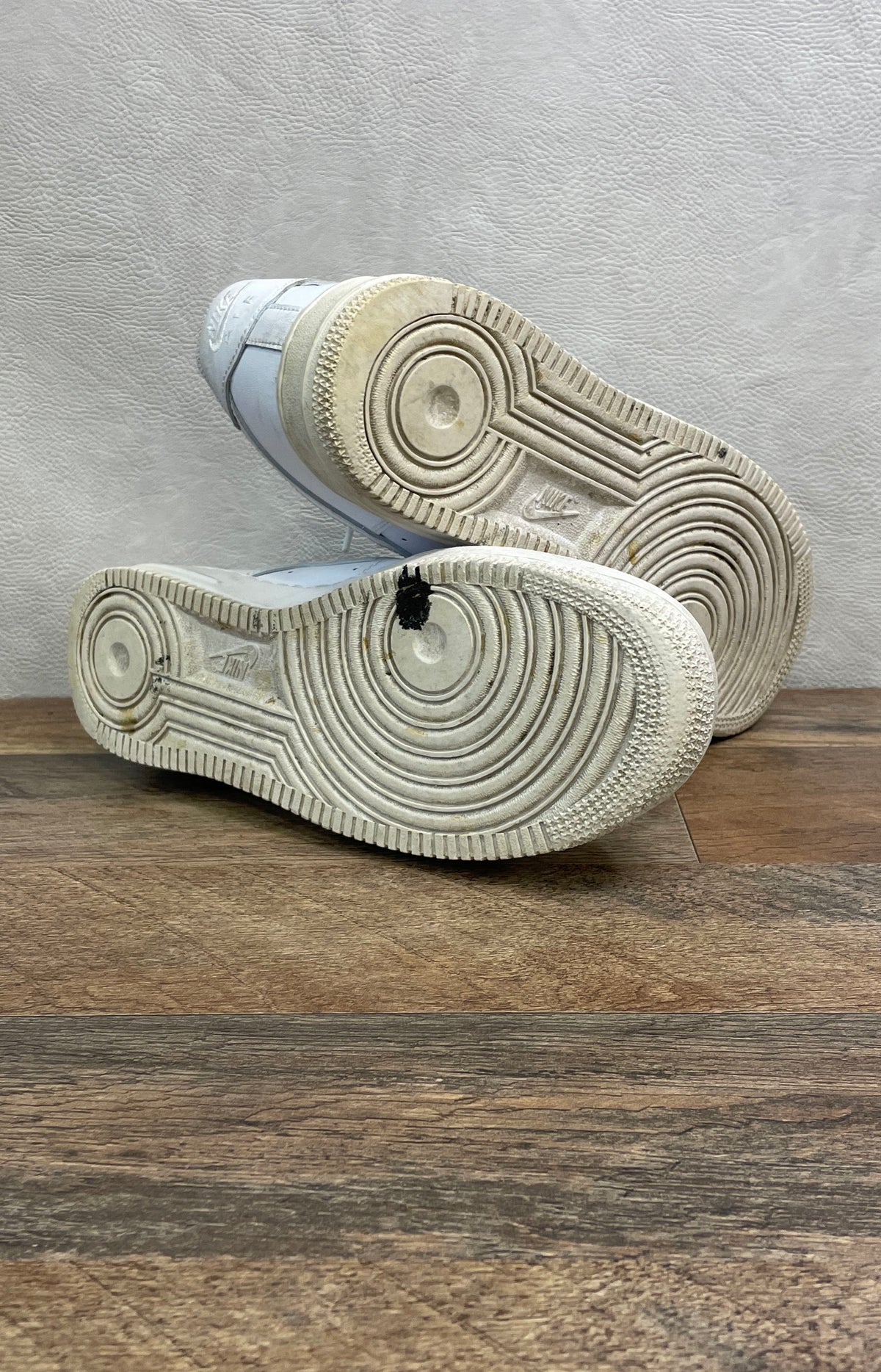 Nike Air Force 1 '07 Triple White Women's Low Sneakers Size 10