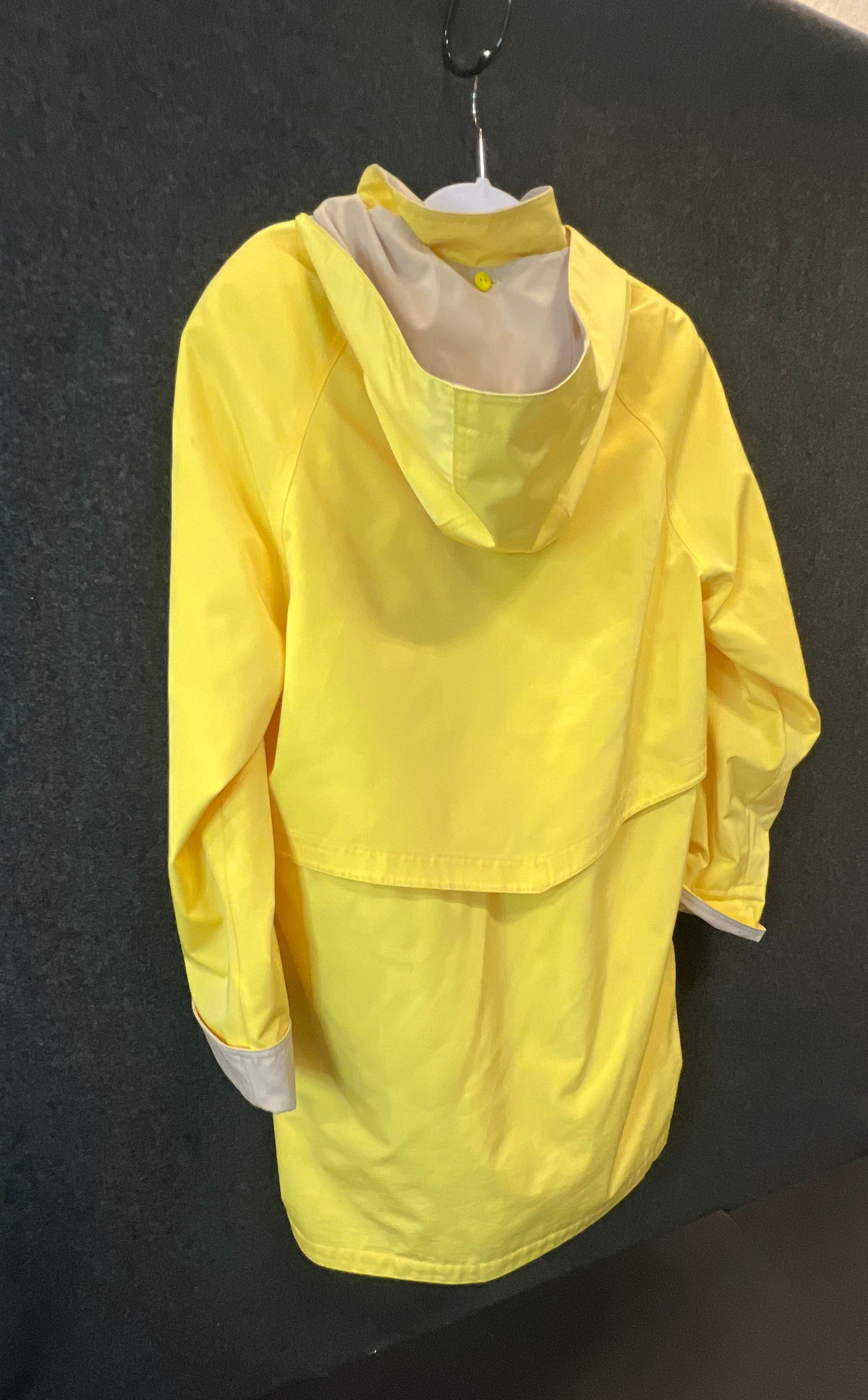 Liz Claiborne Women's Yellow Hooded Rain Jacket Floral Lining Sz M
