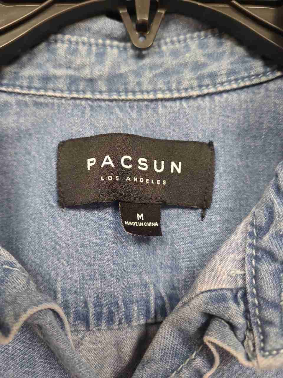 PacSun Men's Light Wash Blue Denim Long Sleeve Button Down Shirt Size M