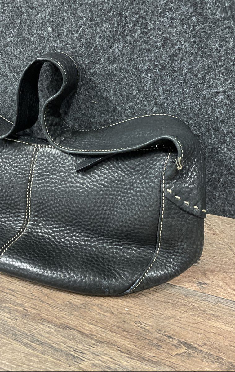 Fossil Vintage 2000s Black Pebbled Leather Shoulder Bag Hobo