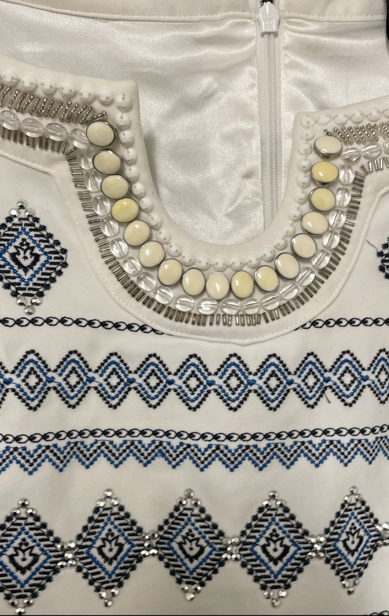 White House Black Market Women's White Blue Embellished Geometric Shift Dress 8