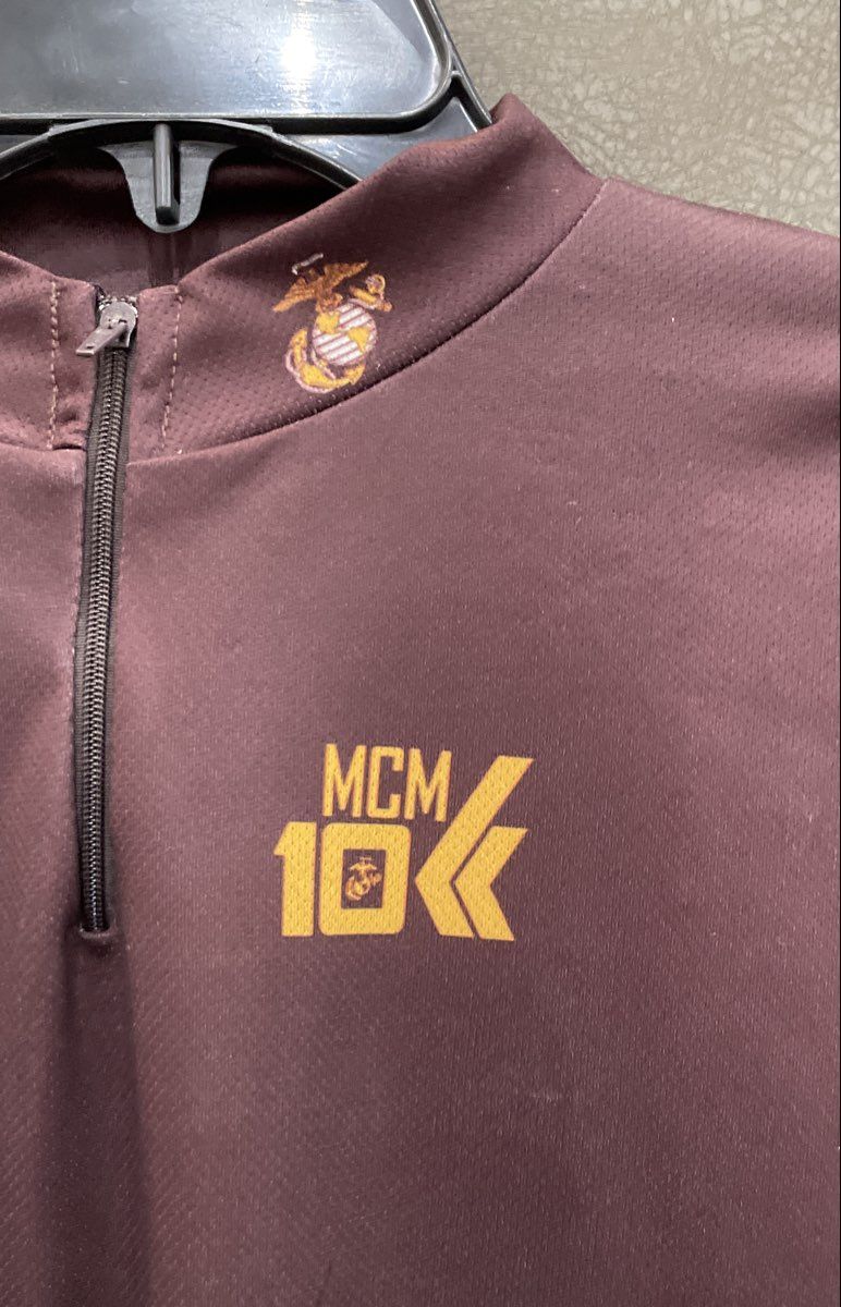 Always Advancing Marine Corps Marathon MCM 10K 2021 1/4 Zip Shirt Unisex Sz L