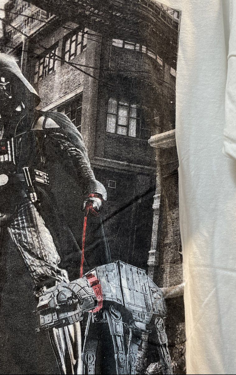 Star Wars Men's White Darth Vader Walking AT-AT Dog Graphic T-Shirt Size L