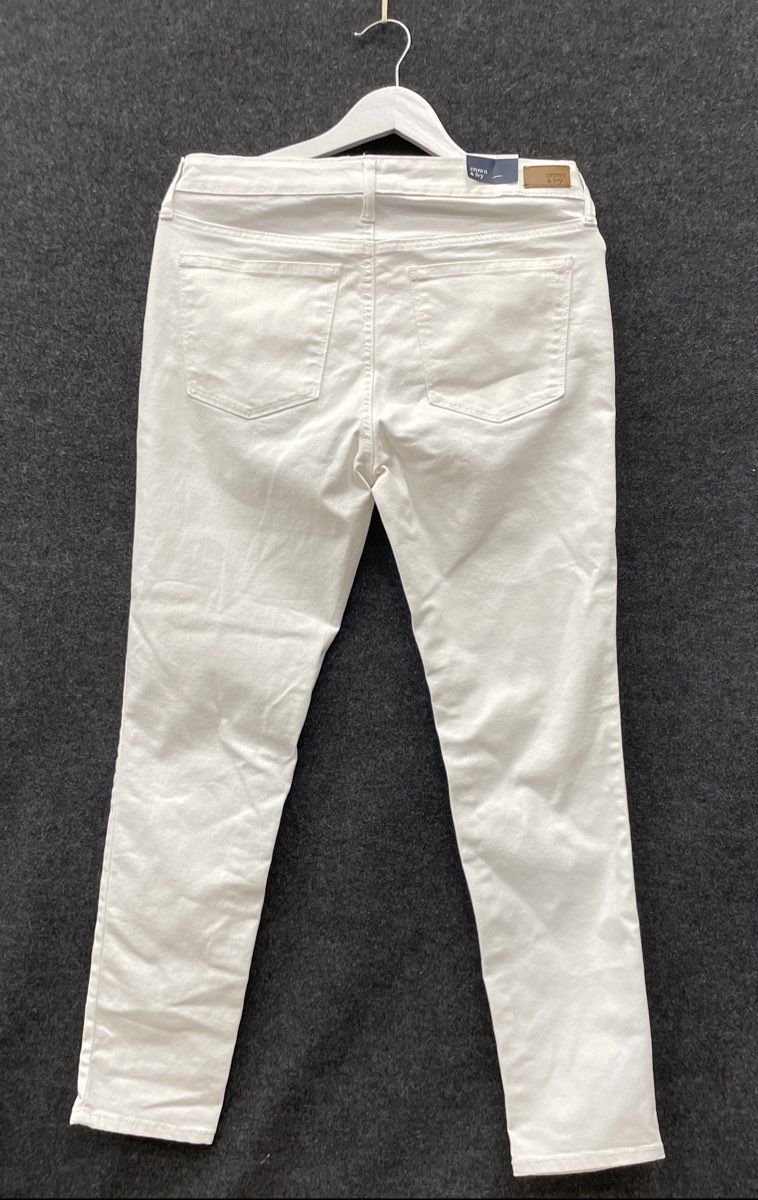 Crown & Ivy Women's White Mid-Rise Skinny Premium Denim Jeans NWT Size 8