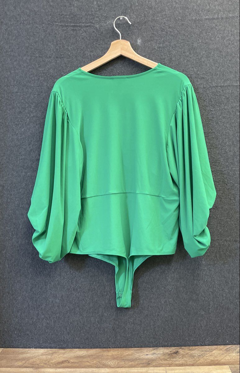 Express Women's Green V-Neck Long Puff Sleeve Ruched Cuff Bodysuit Sz XL NWT