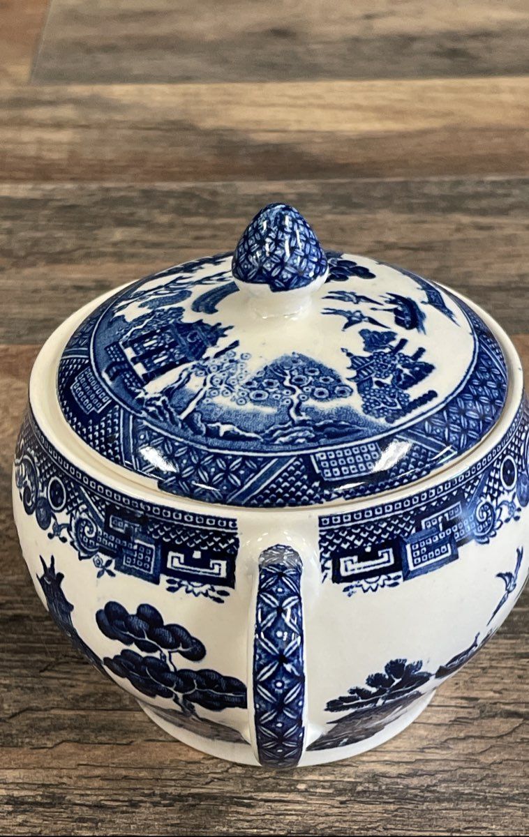 Made in England Johnson Bros. Willow Tea Pot