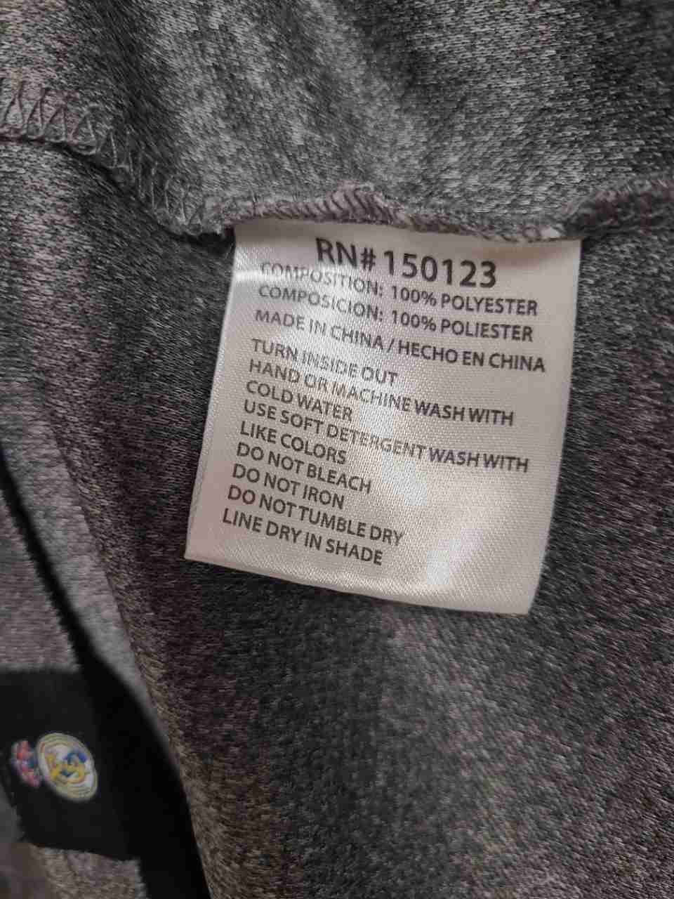 Real Madrid Men's Heather Gray Soccer T-Shirt Chest Stripe Logo Sz XL