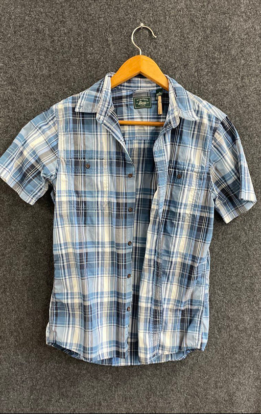 G.H. Bass & Co. Men's Button Up Shirt Blue Plaid Short Sleeve Size M