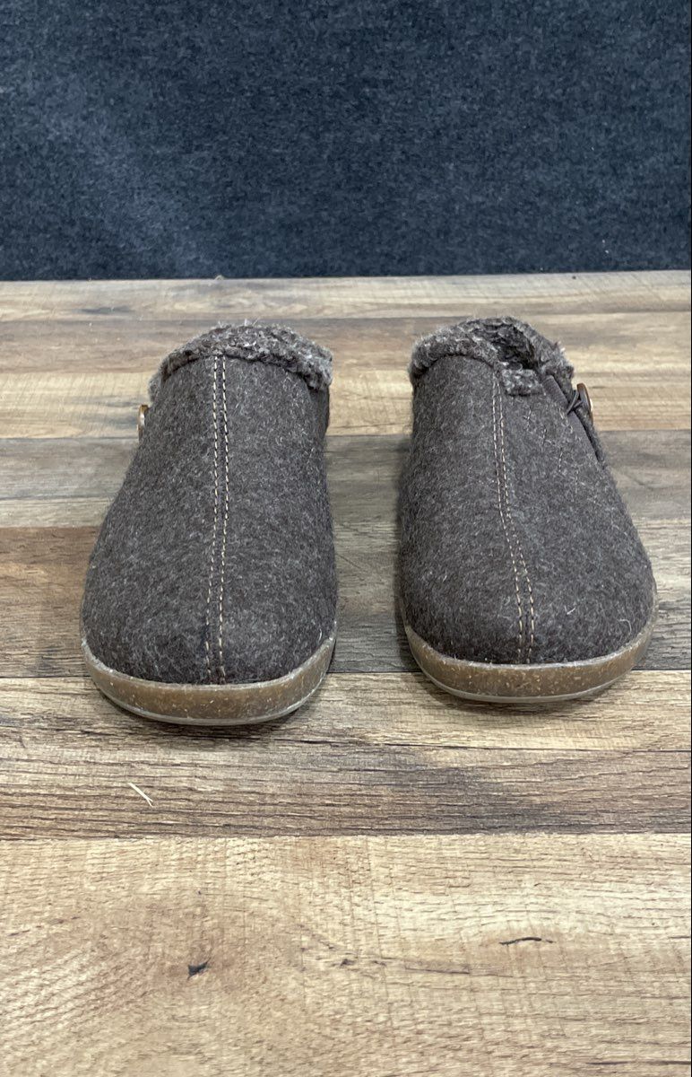 Earth Origins Janae Earth Grey Faux Fur Lined Loafers Women's Size 6M