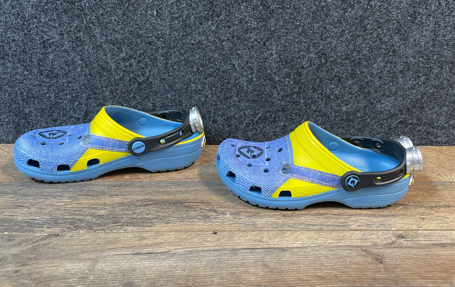 Crocs Classic Clog Blue Yellow Kids Clogs Minions Size J3