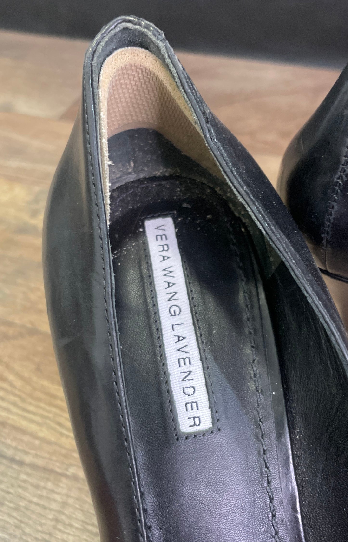 Vera Wang Lavender Black Leather Round Toe Platform Heels Women's Size 8.5M