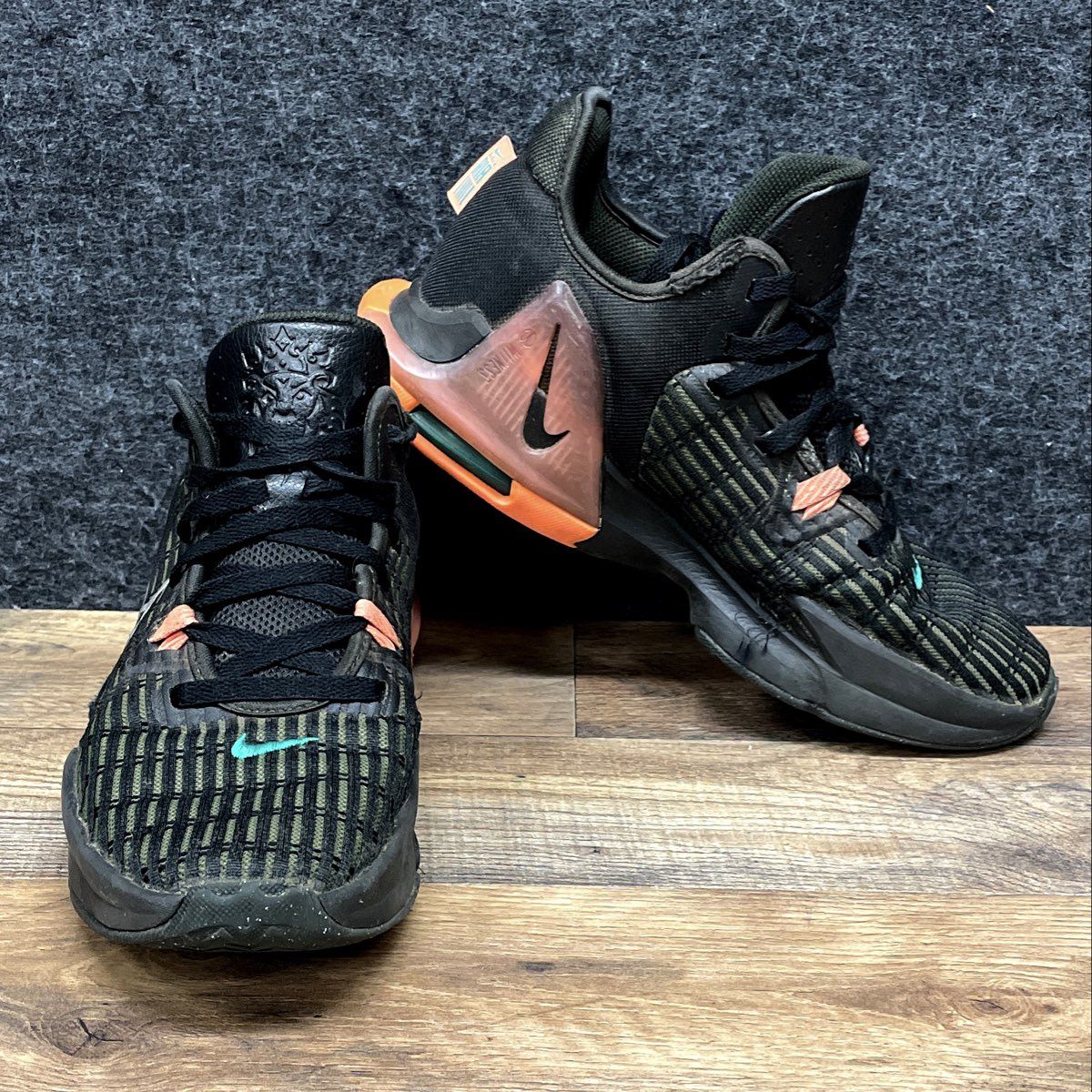 Nike LeBron Witness 5 Rough Green Bright Mango Basketball Shoes Size 9