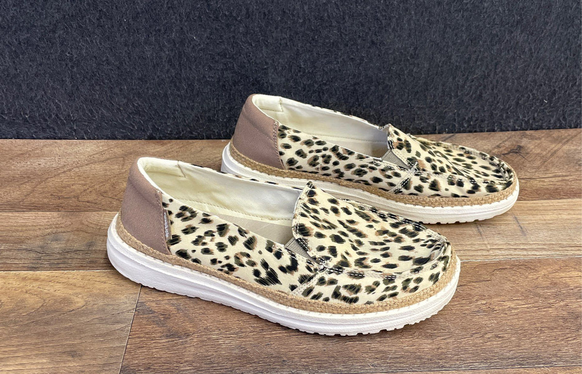 Hey Dude Lena Leopard Angora Women's Slip-On Loafers Size 7