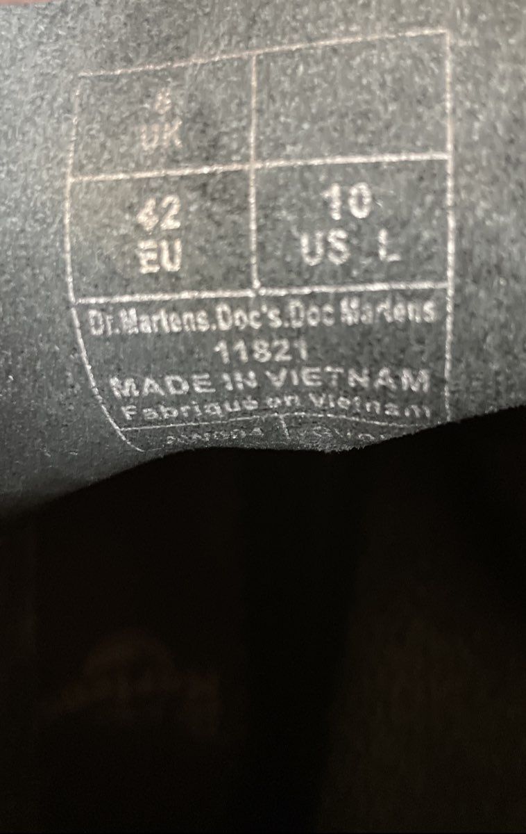 Dr. Martens 1460 Black Smooth Leather 8-Eye Boots Women's Size 10