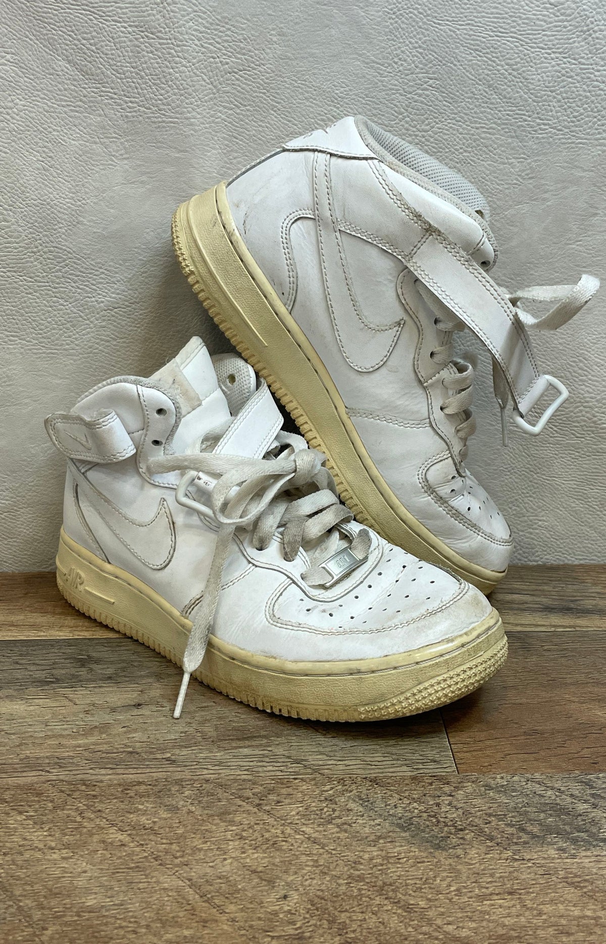Nike Air Force 1 Mid Triple White Youth Basketball Shoes Size 5.5Y