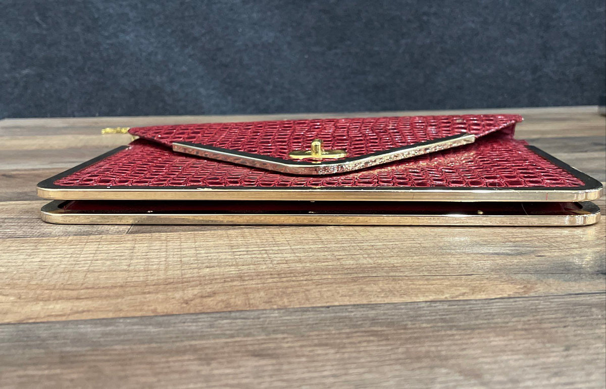Joan Rivers Red Leather Gold Chain Strap Money Bag Crossbody Clutch Vintage