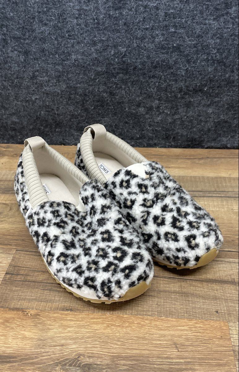 Toms Alpargata Resident Egret Snow Leopard Fleece Slip On Women's Size 9 NWT