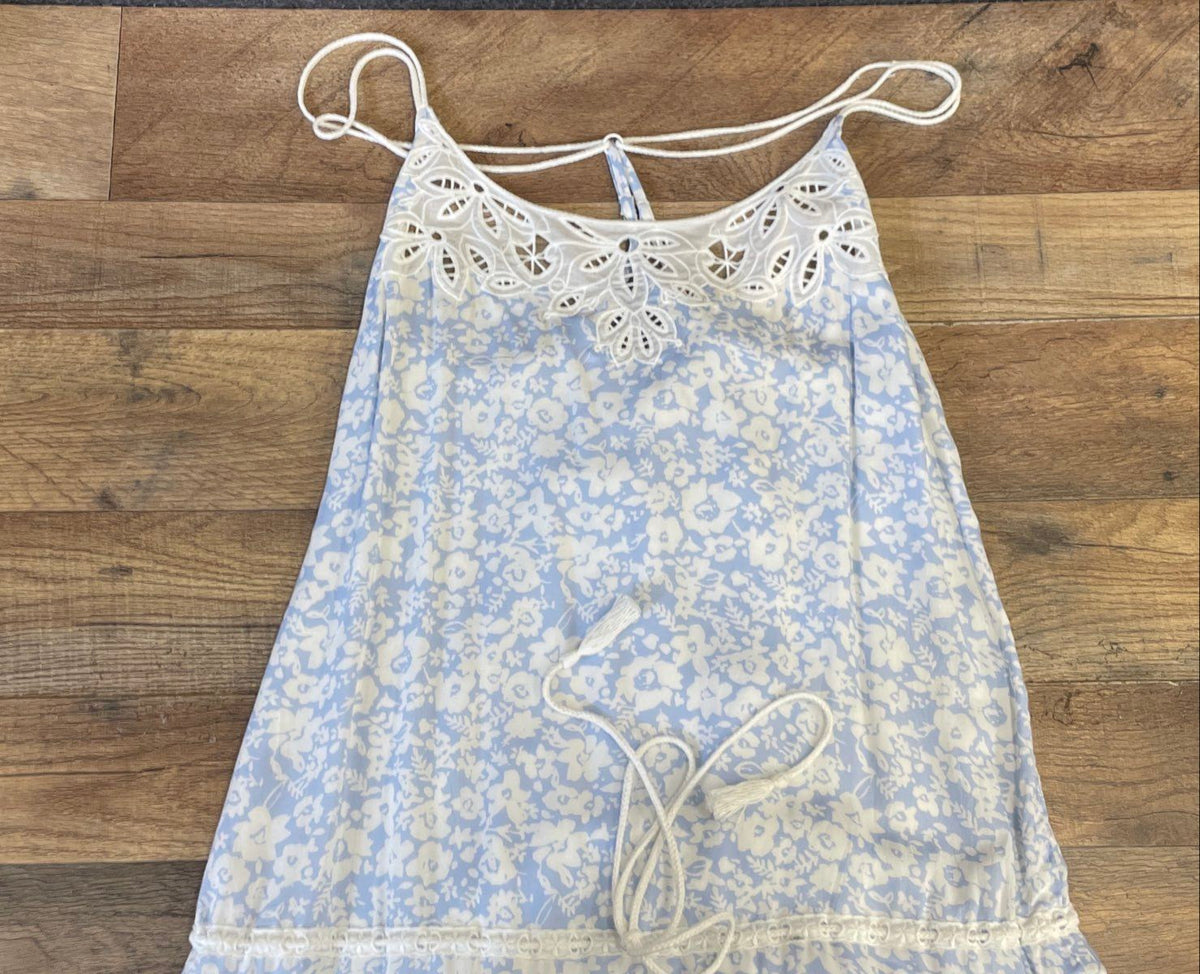 American Eagle Women's Light Blue Floral Print Eyelet Lace Dress Size 10 NWT