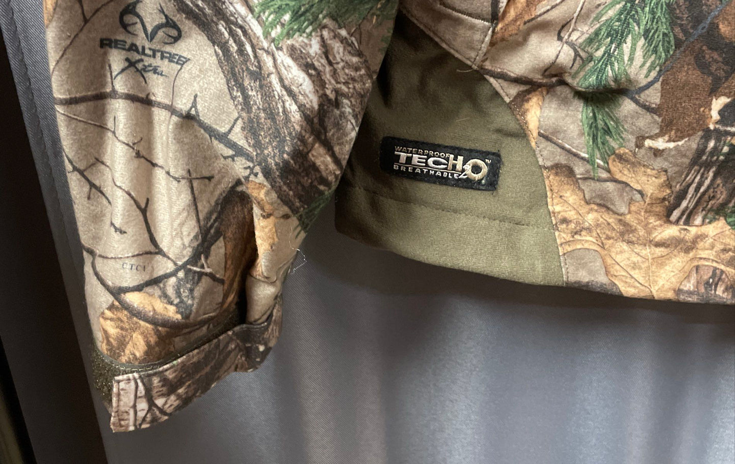 Gander Mountain Guide Series Women's Camo Jacket Realtree Xtra TechH2O Sz S