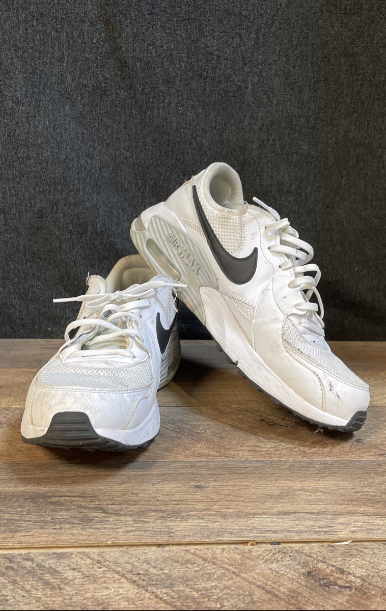 Nike Air Max Excee White Black Men's Running Shoes Size 10.5