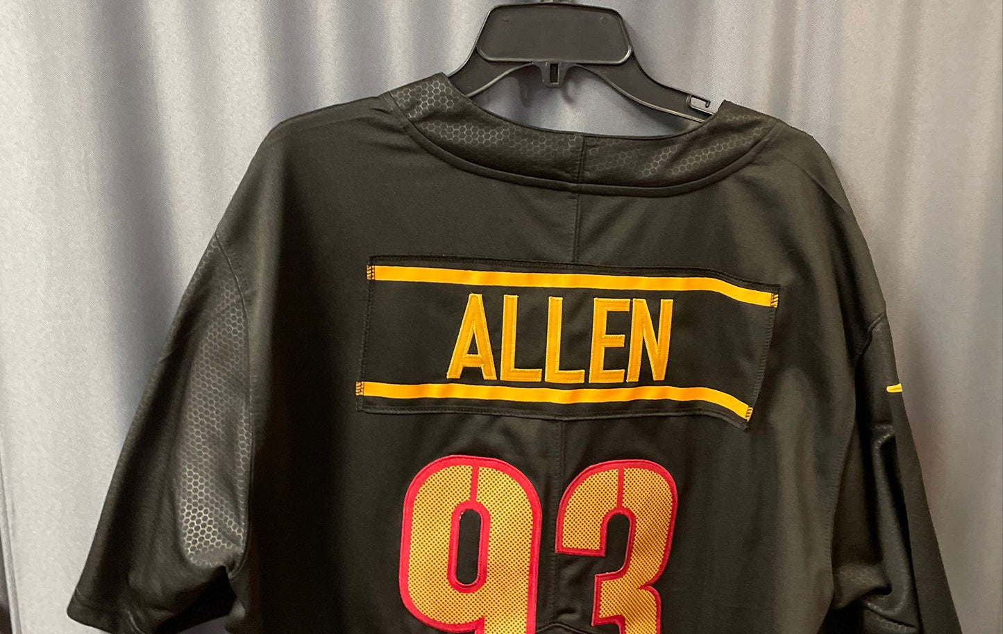 Nike Men's Washington Commanders Jonathan Allen #93 Black NFL Jersey Size L