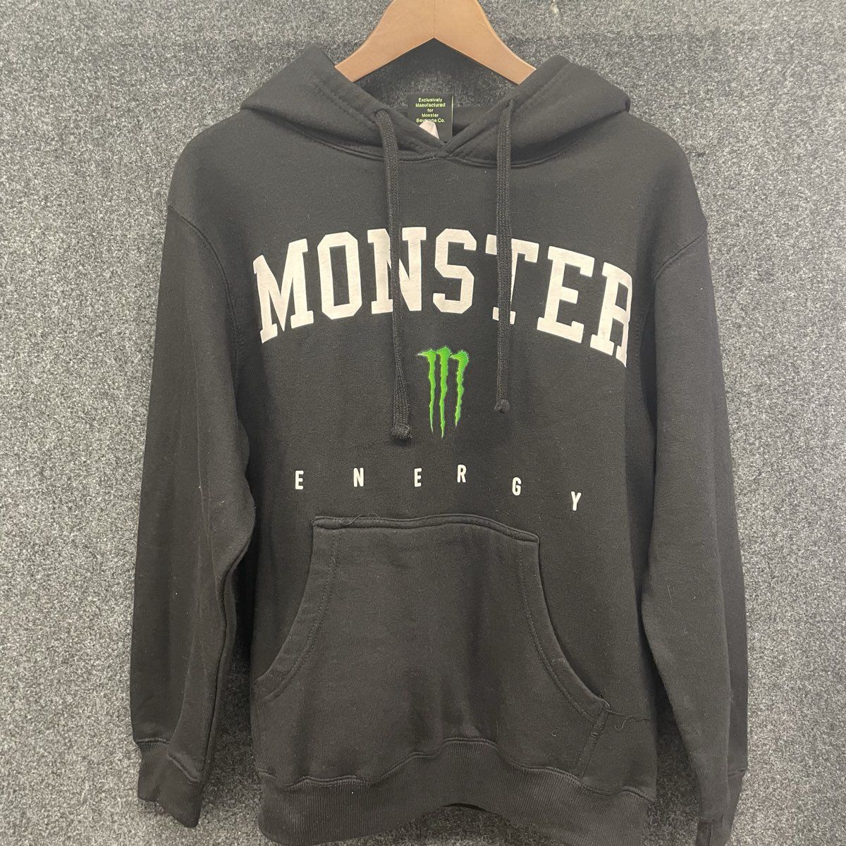 Monster Energy Men's Black Pullover Hoodie Screen Print Claw Logo Sz Small