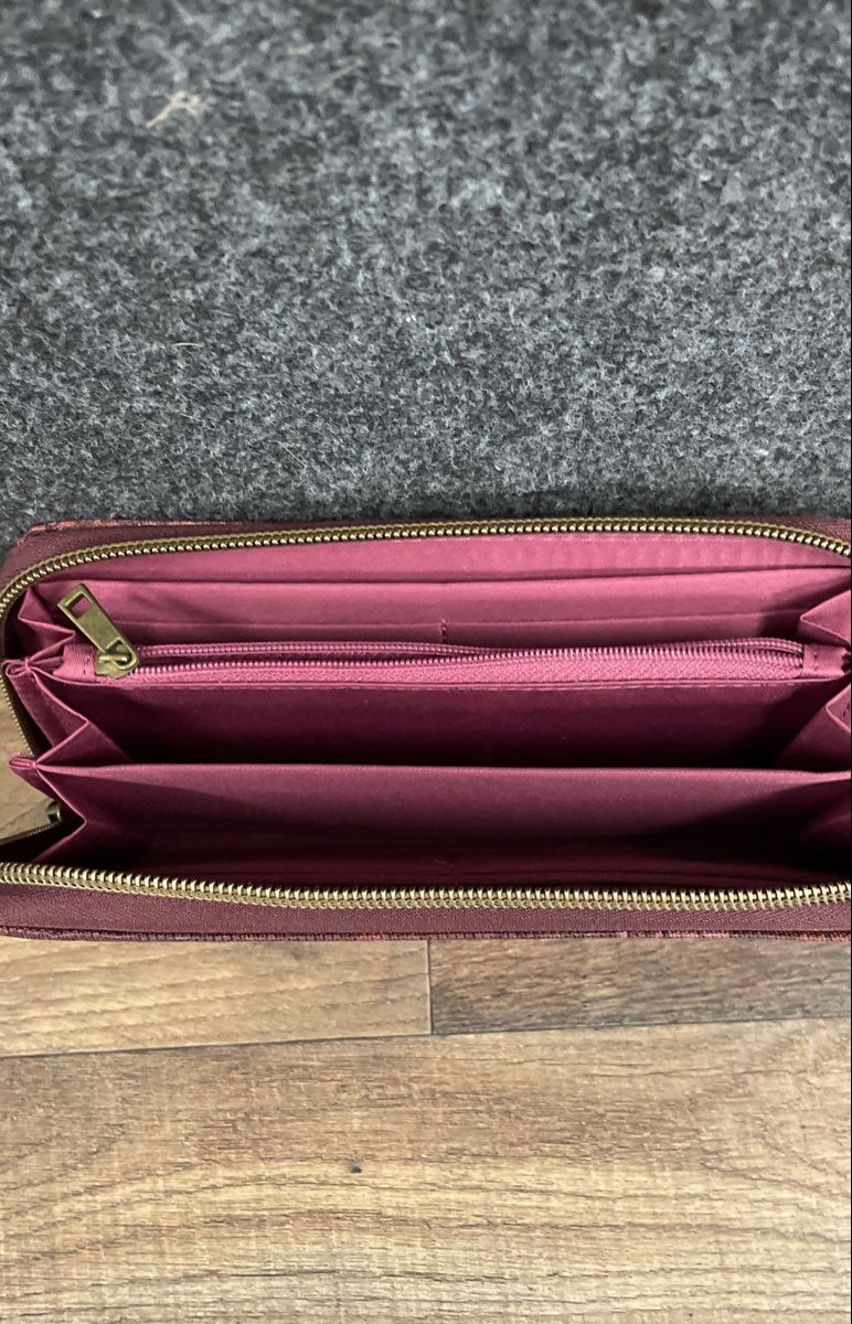 Travelon Burgundy Floral Print Zip Around Continental Wallet Organizer