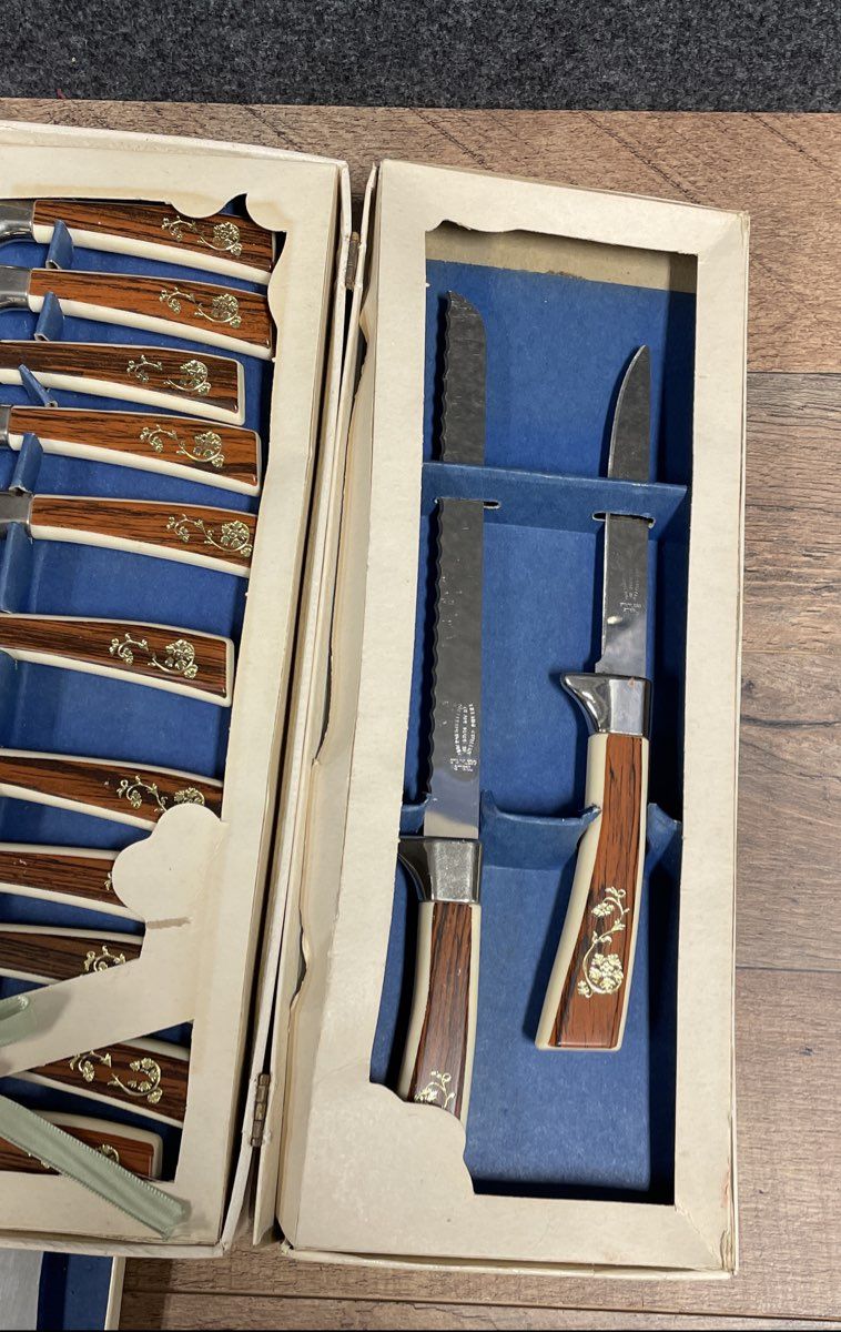 Lifetime Cutlery 19pc Gourmet Knife Bar Set Stainless Faux Wood Handle Vintage