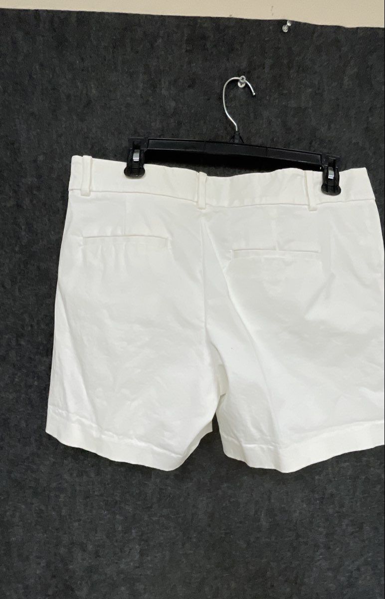 Ann Taylor Women's White Flat Front Chino Walking Shorts Size 10