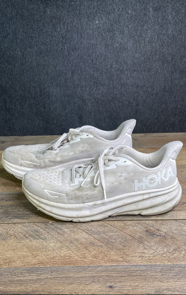 Hoka Clifton 9 White Running Shoes Women's Size 10B