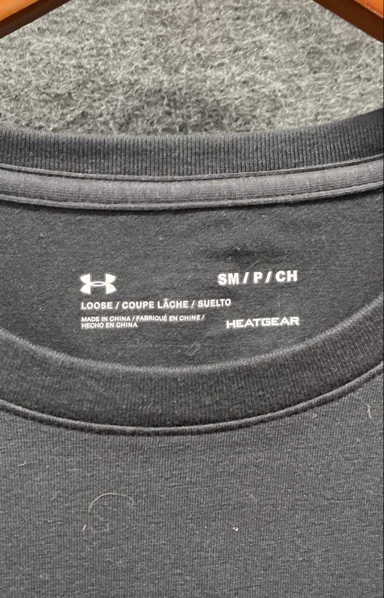 Under Armour Men's Black HeatGear Loose Logo Short Sleeve Graphic T-Shirt Sz SM