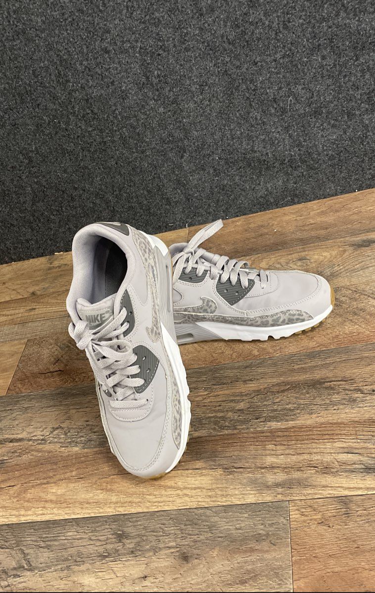 Nike Air Max 90 LTR GS Wolf Grey Leopard Sneakers 897987-004 Size 7Y