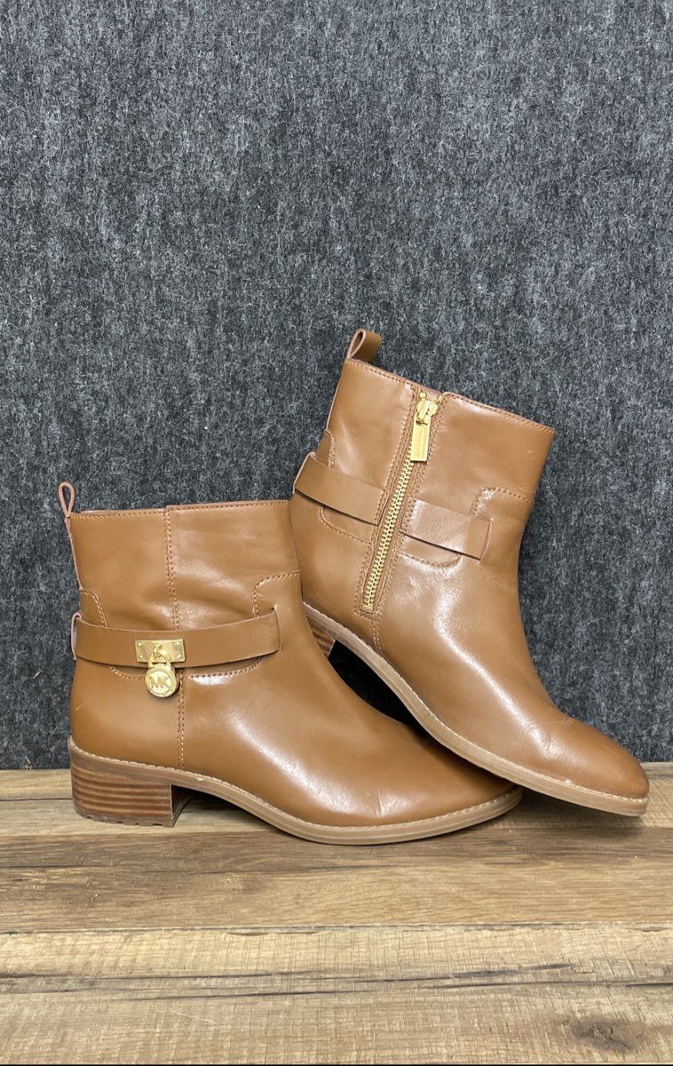 MICHAEL Michael Kors Ryan Luggage Brown Leather Ankle Boots Size 7M