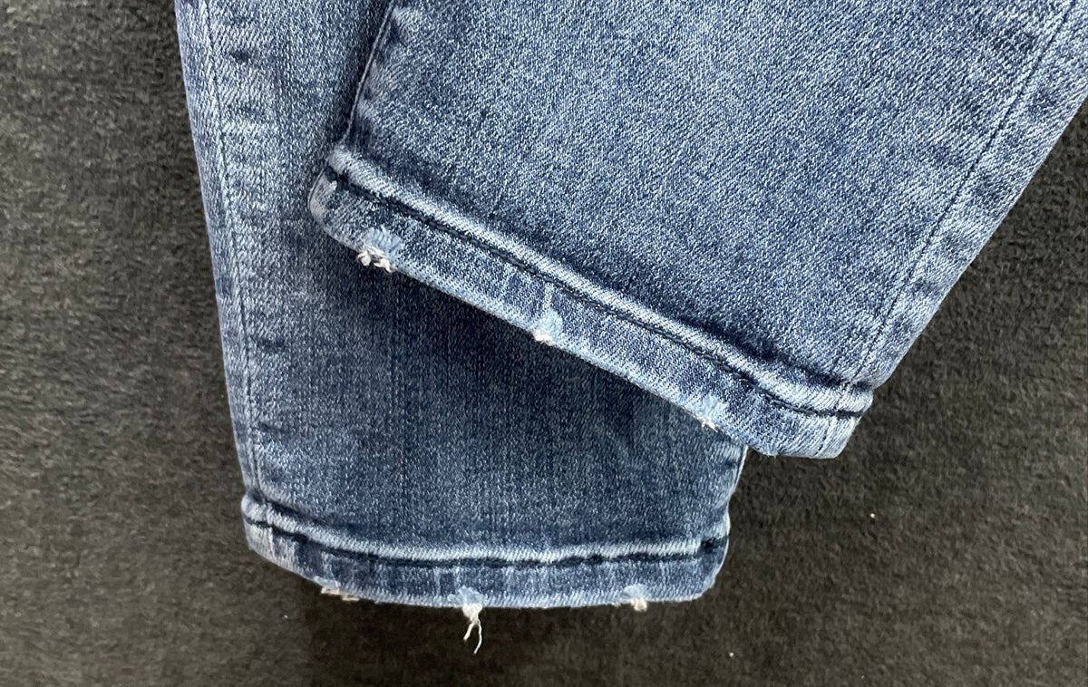 Judy Blue Women's Boyfriend Fit Distressed Blue Denim Jeans Sz 9/29