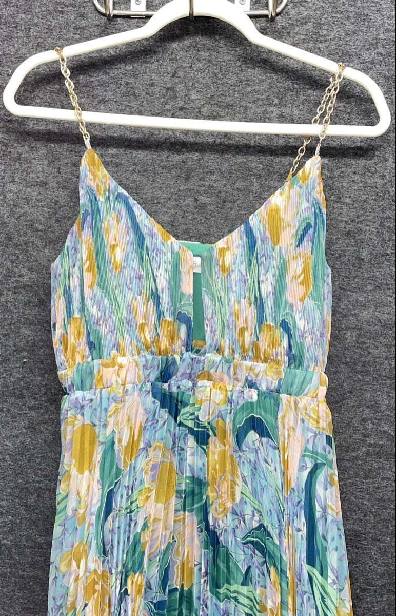 ASTR the Label Women's Floral Pleated Maxi Dress Chain Straps Size M