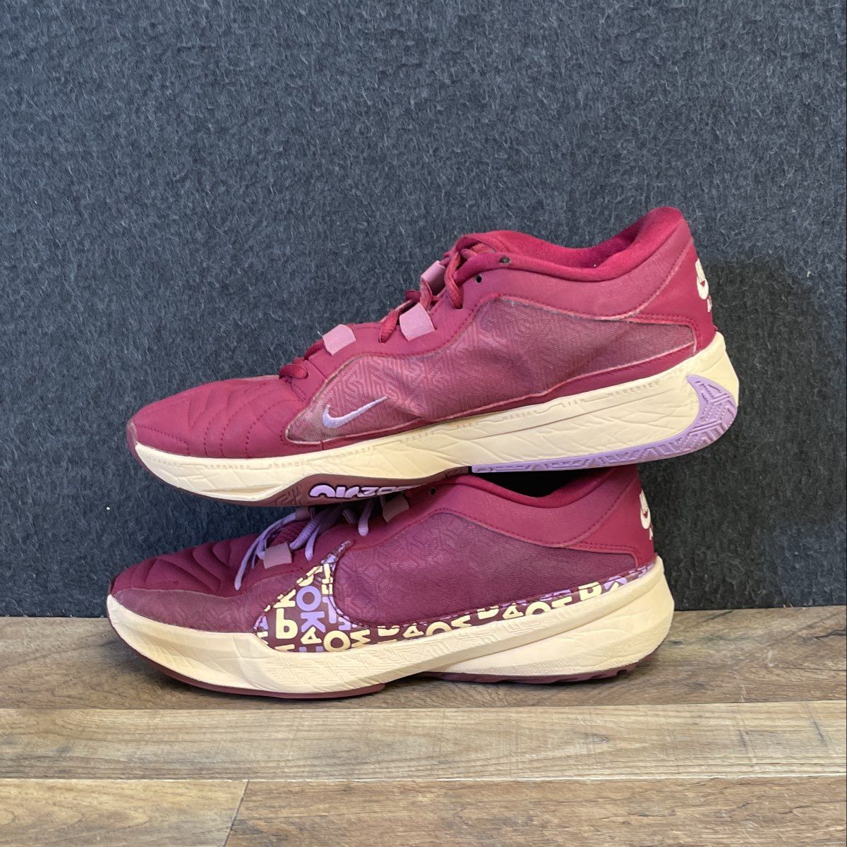 Nike Air Zoom Freak 5 Red Burgundy Giannis Basketball Shoes Size 10