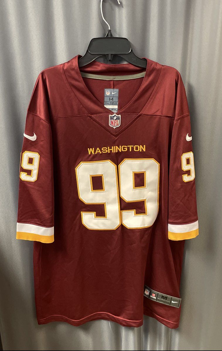 Nike Men's Washington Football Team Chase Young #99 Jersey Burgundy Size M