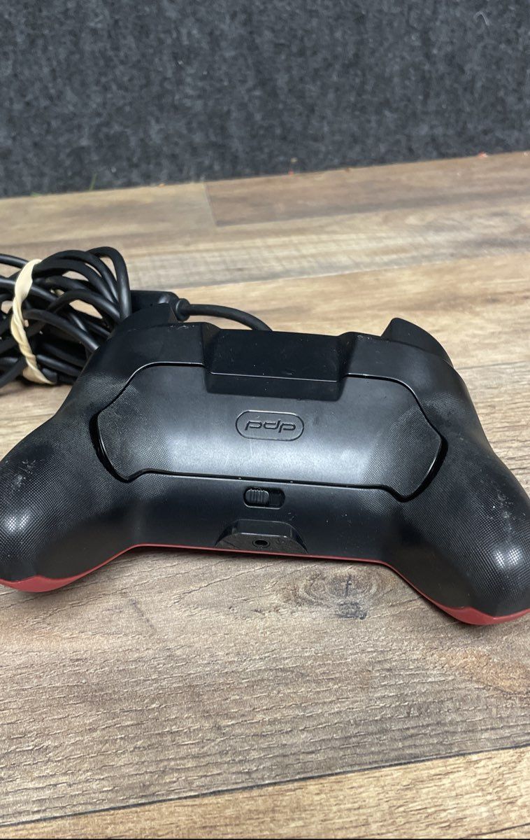 PDP Faceoff Wired Pro Controller & 2 Travel Cases Lot for Nintendo Switch