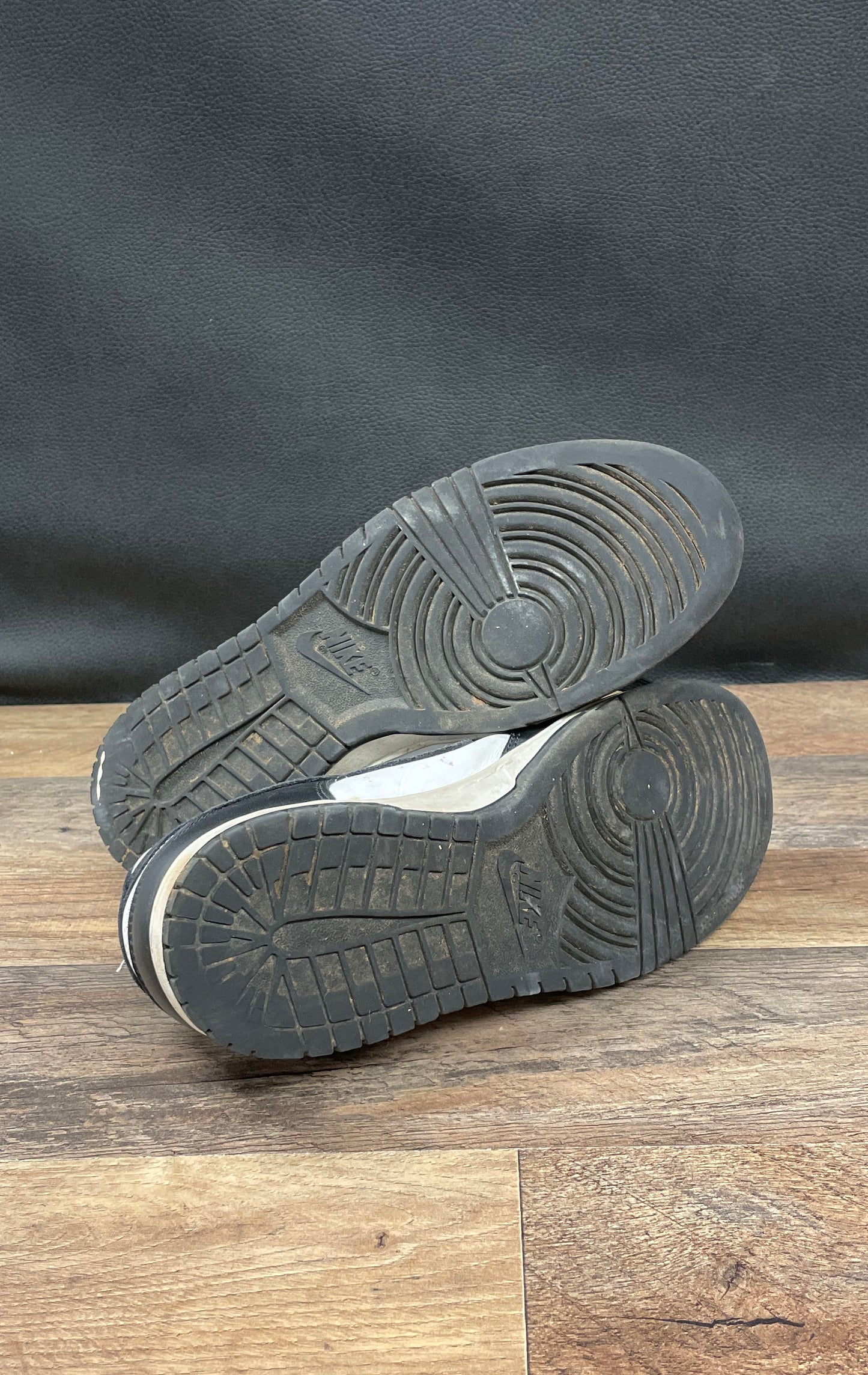 Nike Dunk Low Panda Black White Sneakers DD1391-100 Men's Size 9.5